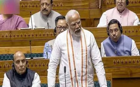 न मोदी डरने वाला है, न ये सरकार ग‍िरने वाली है: PM नरेंद्र मोदी की ललकार