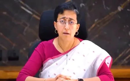 दिल्ली : शिक्षा मंत्री आतिशी ने पांच हजार शिक्षकों का तबादला रद्द करने का आदेश दिया