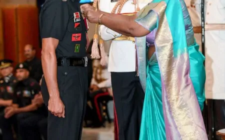 राष्ट्रपति मुर्मू ने 10 जवानों को कीर्ति चक्र से और 26 को शौर्य चक्र से सम्मानित किया