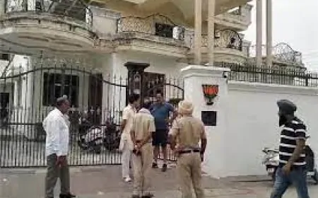 कुरुक्षेत्र में BJP नेता के घर पर दो नकाबपोश बदमाशों ने की ताबड़तोड़ फायरिंग 