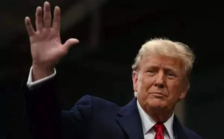 डोनाल्ड ट्रम्प और बढ़ता कुहासा अमेरिकी राजनीति को खतरे में डाल रहे हैं