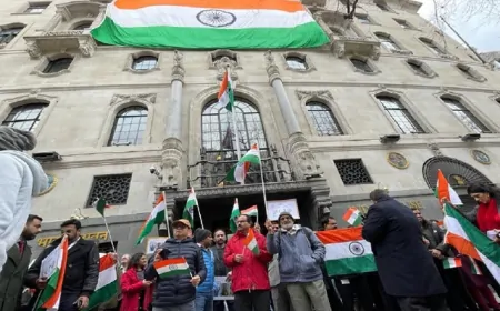 लंदन में सैंकड़ों लोगों ने भारत का स्वतंत्रता दिवस मनाया