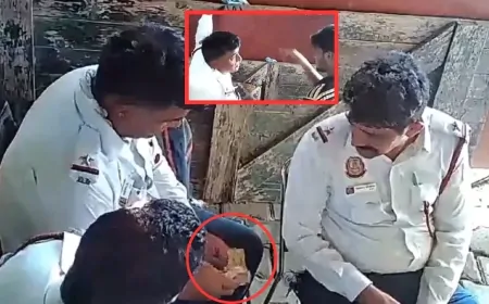 रिश्वत के पैसे का ईमानदारी से बंटवारा करते पुलिसकर्मी कैमरे में कैद, LG ने लिया एक्शन