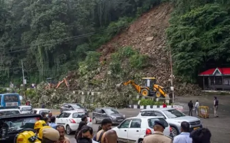 भारी बारिश के कारण कई सड़कें बंद, येलो अलर्ट जारी