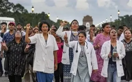 झारखंड में बायोमेट्रिक अटेंडेंस पर बावल, उपस्थिति प्रणाली का किया बहिष्कार