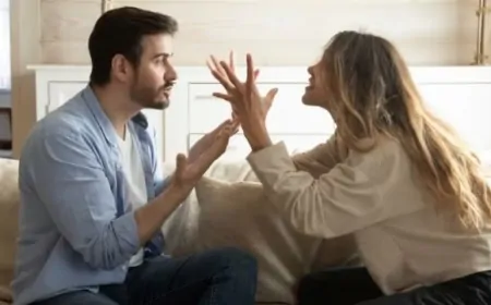 आपके पार्टनर को हो गया है आप पर शक, इन तरीकों से जीतें भरोसा