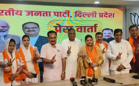 दिल्ली: AAP के पांच MCD पार्षद भाजपा में शामिल