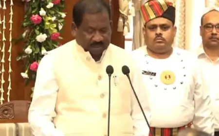 JMM विधायक रामदास सोरेन ने चंपई सोरेन की जगह मंत्री पद की ली शपथ 