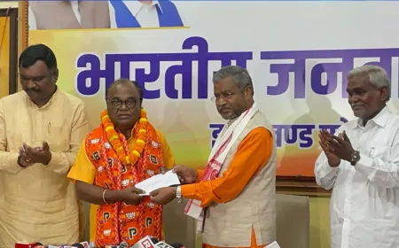 चंपई सोरेन के बाद पूर्व झामुमो विधायक लोबिन हेम्ब्रम भाजपा में हुए शामिल