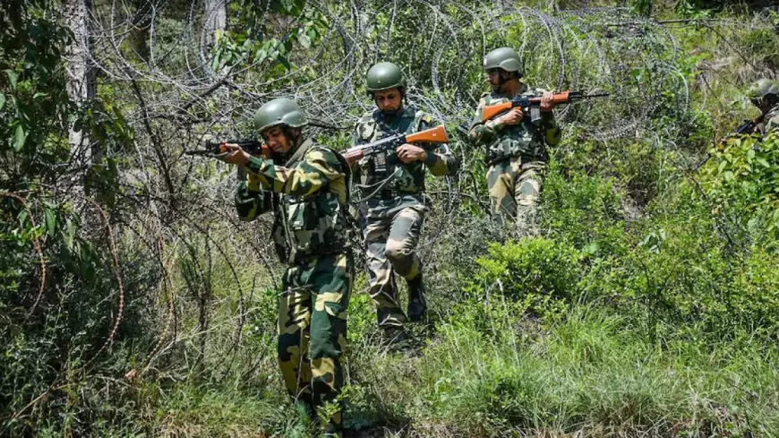 जम्मू-कश्मीर में LOC पर सेना ने संदिग्ध घुसपैठियों पर गोलीबारी की, तलाश अभियान जारी