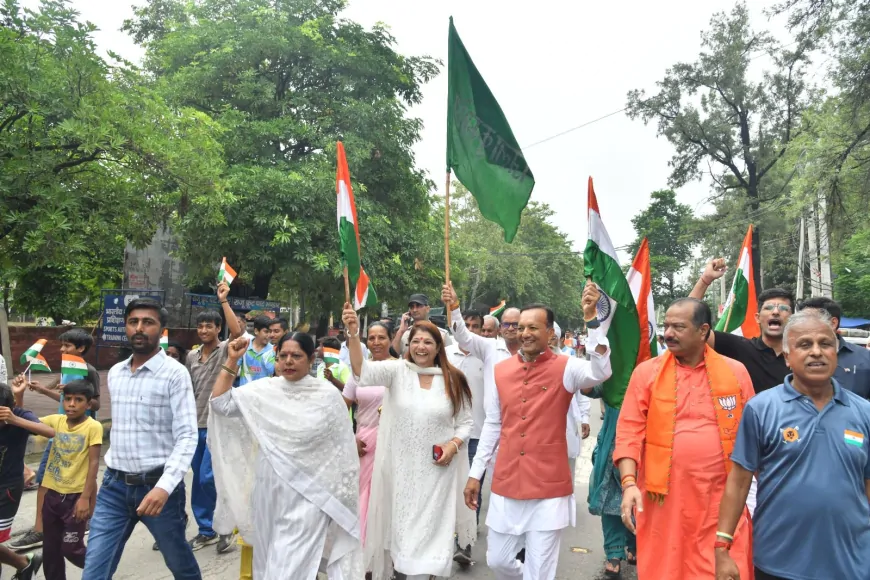 सांसद नवीन जिंदल ने हर घर तिरंगा यात्रा का किया शुभारंभ, सैंकड़ों खिलाडिय़ों व युवाओं ने की तिरंगा यात्रा में शिरकत