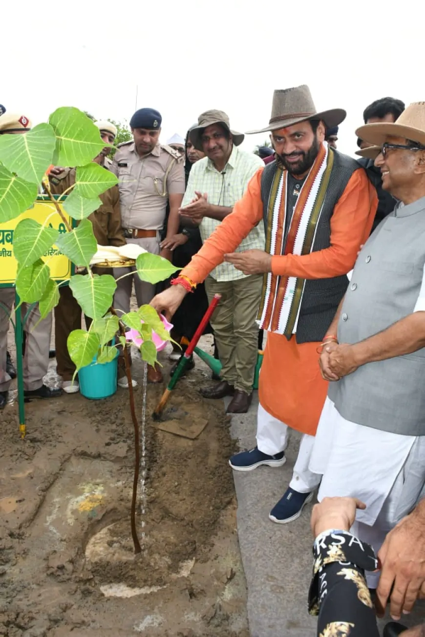 समाज सेवा के साथ-साथ प्रकृति की सेवा के लिए निरंकारी सेवा मिशन कर रहा अनूठा कार्य: सीएम 