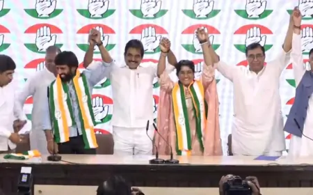 रेसलर विनेश फोगाट और बजरंग पुनिया हरियाणा विधानसभा चुनाव से पहले कांग्रेस में शामिल