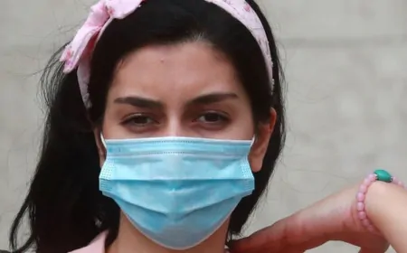 आ गई ये महामारी! फिर बढ़ेगा "नमस्ते" का चलन, जारी हुई Advisory