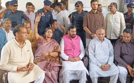 BJP ने रूठों को मनाया, कविता जैन के घर पहुंचे कार्यवाहक CM सैनी, राजीव आज वापस लेंगे नामांकन