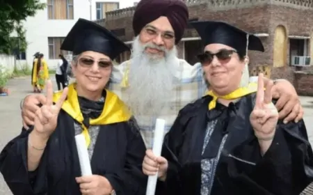 मां-बेटी ने एक साथ हासिल की डिग्री, छोटी उम्र में शादी के कारण छूट गई थी पढ़ाई 