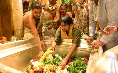 पंडित धीरेंद्र शास्त्री ने की काशी विश्वनाथ मंदिर में विधि-विधान से पूजा अर्चना