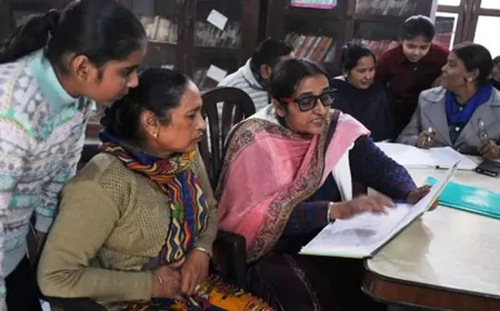 लुधियाना के सरकारी स्कूलों में मेगा PTM का आयोजन, बड़ी तादात में स्कूलों में पहुंचे अभिभावक