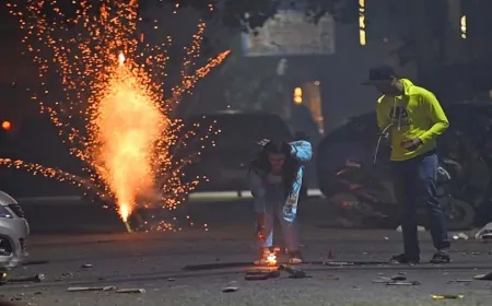 Diwali पर पटाखे चलाने की मिली छूट, इस Time तक ही चला सकेंगे