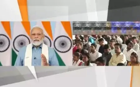 PM मोदी ने रोजगार मेले के तहत बांटे 51 हजार नौजवानों को नियुक्ति पत्र