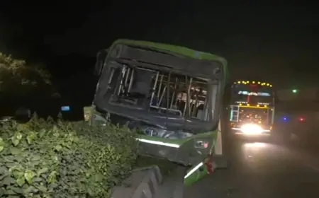 DTC बस ने पुलिसकर्मी और एक राहगीर को रौंदा, मौके पर हुई मौत 