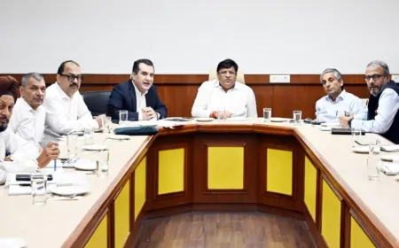 मंत्री विपुल गोयल ने अधिकारियों को दिए निर्देश, कार्य को पूरा करने से पहले उसका फुल प्रूफ प्लान बनाएं