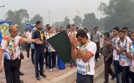 इंडिया गेट पर वॉकथॉन का आयोजन, हरियाणा के खेल मंत्री गौतम गौरव ने दिखाई हरी झंडी