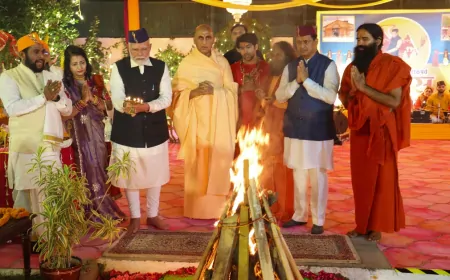 PM मोदी ने मनाया उत्तराखंड का लोकपर्व 'इगास-बग्वाल', सांसद अनिल बलूनी के आवास पर किया गौपूजन