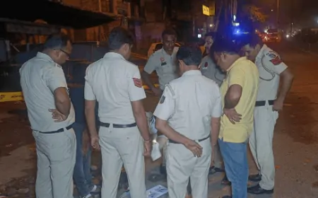 दिल्ली में पेट्रोल पंप पर फायरिंग, एक युवक को लगी गोली 