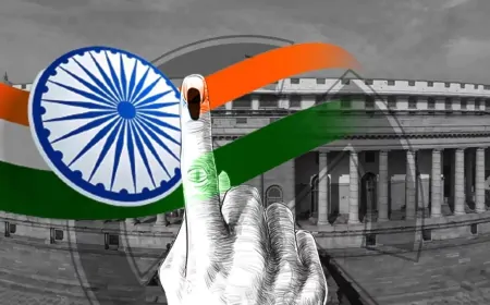 उत्तर प्रदेश में चुनाव के बीच EC का बड़ा एक्शन, दिए ये निर्देश, कई अधिकारी सस्पेंड