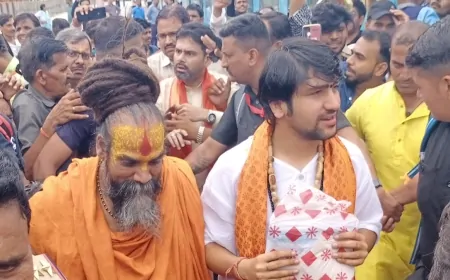 बाबा बागेश्वर की ‘सनातन हिंदू एकता’ पदयात्रा जारी, 160 किमी की दूरी तय करेगी यह यात्रा 