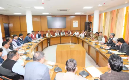 विधानसभा की कमेटियों का काम होगा पुख्ता, विधानसभा अध्यक्ष हरविंद्र कल्याण ने की बैठक कर दिया मंत्र