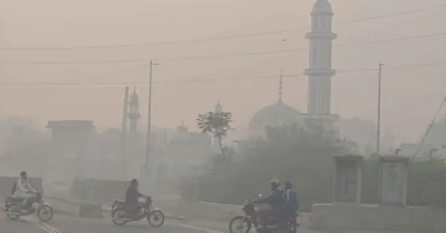 3 दिन का लगा लॉकडाउन...लाहौर-मुल्तान में फटा 'प्रदूषण बम', AQI 2000 के पार