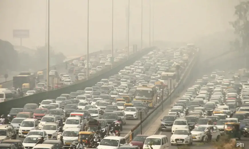 Delhi Pollution: दिल्ली में प्रदूषण का कहर ! दमघोटू हवा में जीना हुआ मुश्किल