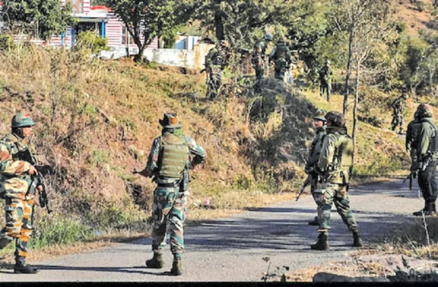 घाटी में आतंकी नेटवर्क के खिलाफ कई जगहों पर सुरक्षाबलों ने की छापेमारी, पुलिस ने 10 आरोपियों को किया गिरफ्तार