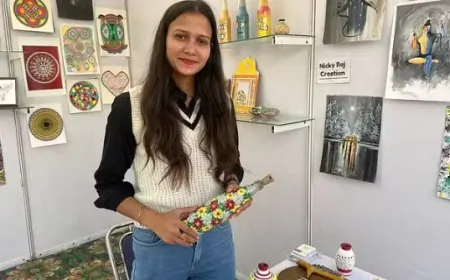 वेस्ट मेटरियल को कलाकृति में बदलकर आत्मनिर्भर बनी नंदिनी