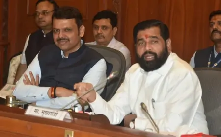 महाराष्ट्र में किसका होगा राजतिलक, विधायक दल की बैठक में आज लगेगी CM के नाम पर मुहर