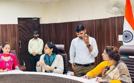 HSCW की चेयरपर्सन रेनू भाटिया ने सुनीं महिलाओं की शिकायतें, अधिकारियों को दिए कार्रवाई के निर्देश 