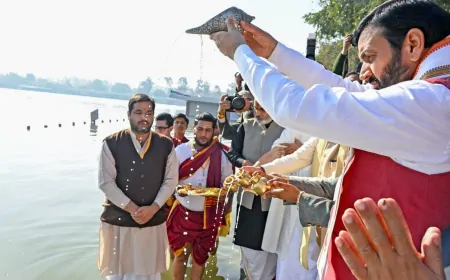 अब दुनिया भर के श्रद्धालु देखेंगे अंतरराष्ट्रीय गीता महोत्सव के नजारे, मथुरा-वृंदावन समेत देश के 6 बड़े मंदिरों में शुरू हुआ लाइव प्रसारण