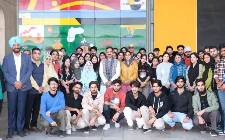 कश्मीरी विद्यार्थियों ने हरियाणा विधानसभा का किया दौरा, विधायी प्रक्रिया की ली जानकारी