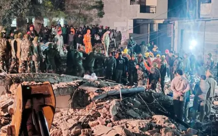 मोहाली बिल्डिंग हादसे में मिला एक और शव, 2 की मौत, मकान मालिक के खिलाफ FIR