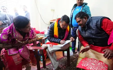 दिल्ली में पुजारी ग्रंथी सम्मान योजना का शुभारंभ, मरघट वाले बाबा के मंदिर में जाकर केजरीवाल ने किया रजिस्ट्रेशन