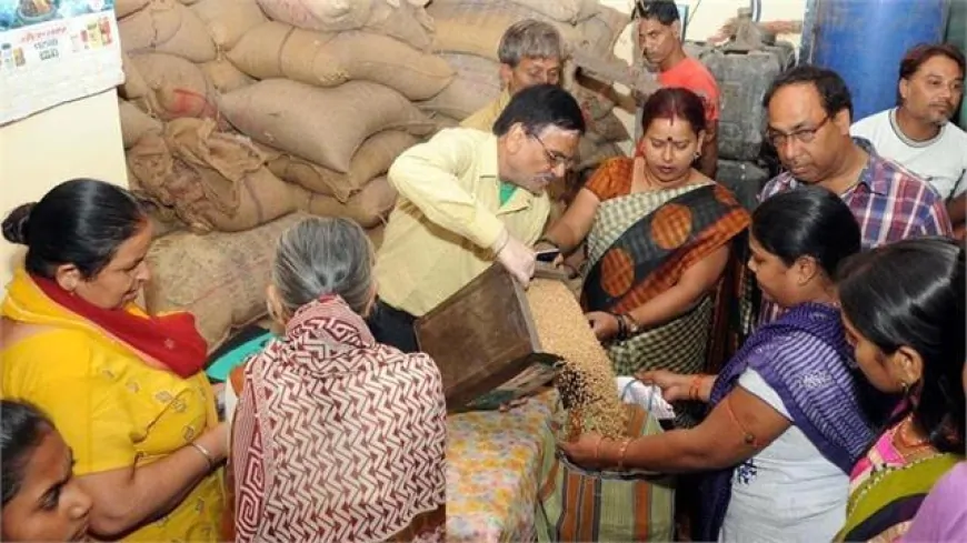 राशन डिपो में अनियमितताएं मिलने पर लाइसेंस रद्द, डिपो धारक के खिलाफ एफआईआर हुई दर्ज