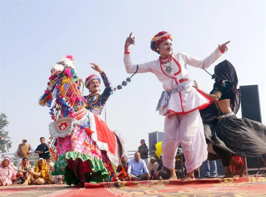 अंतरराष्ट्रीय गीता महोत्सव : वाद्य यंत्रों की स्वर लहरियों और भारत के पारंपरिक लोक संगीत ने बांधा समां