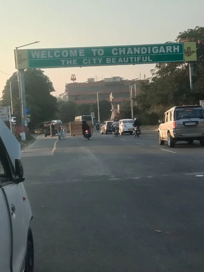 WELCOME TO CHANDIGARH प्वाइंट से गायब CCTV, जागरूक ऑटो चालक ने खोली ट्रैफिक पुलिस की पोल