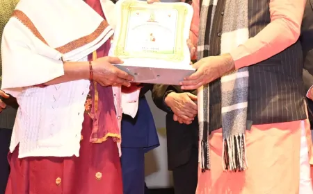 मुख्यमंत्री नायब सिंह सैनी ने प्रदेश के खिलाड़ियों की माताओं को किया सम्मानित