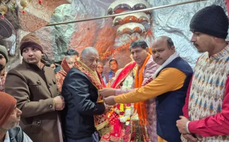 मिजोरम के राज्यपाल ने देवसर माता मंदिर में की पूजा अर्चना, बोले-विश्व के देशों में भारतीय पासपोर्ट का महत्व बढ़ा