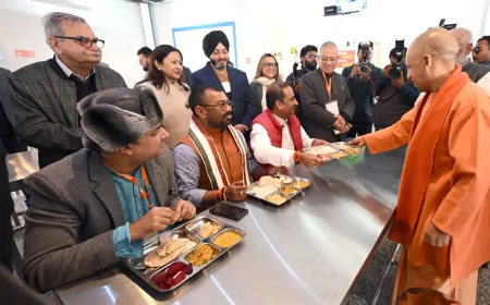 महाकुंभ 2025: CM योगी ने प्रयागराज में किया 'मां की रसोई' का उद्घाटन, 9 रुपए में मिलेगा भर पेट खाना