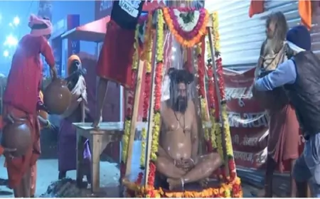 महाकुंभ के नागा साधु ! 82 घड़ों के ठंडे पानी से जल तपस्या की अद्भुत गाथा