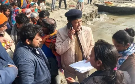 बिहार के कटिहार में नाव पलटने से बड़ा हादसा, 3 शव बरामद, बचाव कार्य जारी